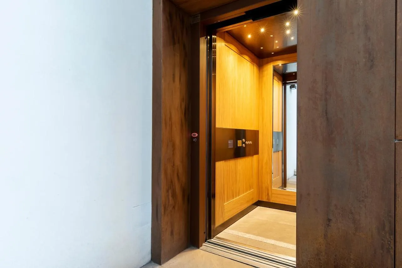 Fifty Eight Suite Milan Santo Stefano 0*,  Italy