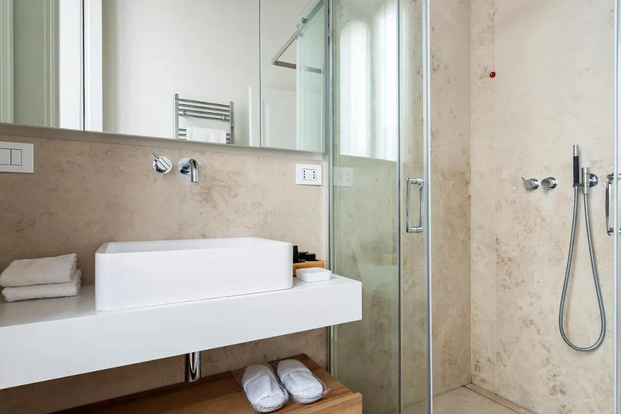 Apartment Fifty Eight Suite Milan Santo Stefano Italy
